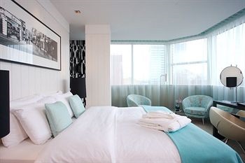 Chiswick Moran Hotel Guest Room