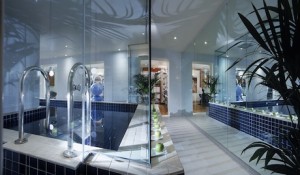 The Milestone Hotel is popular not only because of its gorgeous spa but also because of its uncompromising service that puts the guests first.