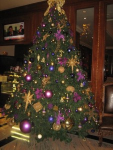 Xmas tree Radisson Edwardian Heathrow