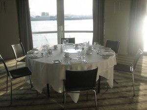 The River Room is ideal for receptions and is surrounded by huge grandiose windows with breath-taking view to the Thames.
